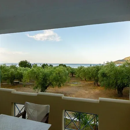 Elaionas 아파트호텔 4*