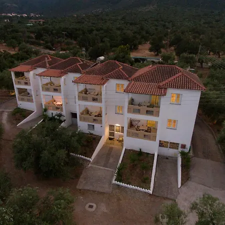 Apartahotel Elaionas 4*