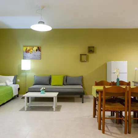 Elaionas 아파트호텔