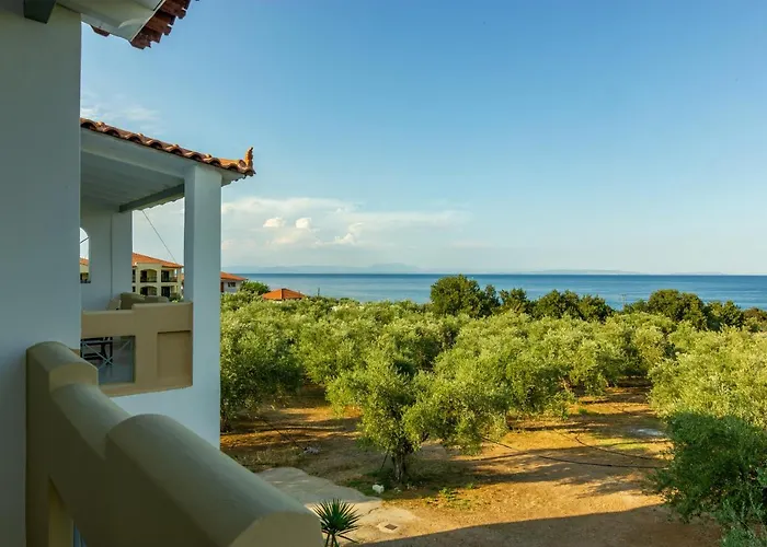 Apart-hotel Elaionas