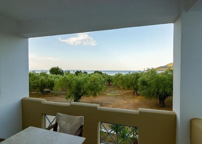 Elaionas Aparthotel 4*